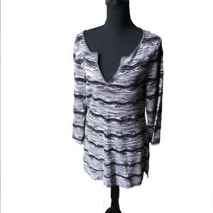 White House Black Market Tunic